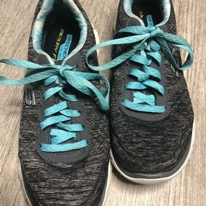 SKECHERS memory foam